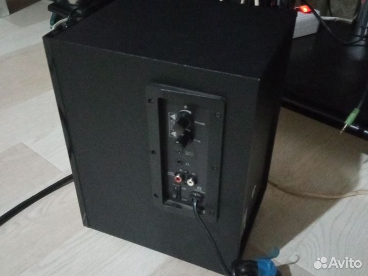 Акустические колонки Microlab