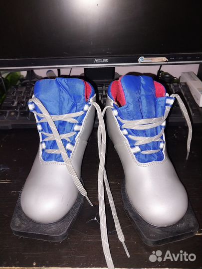 Лыжные ботинки детские