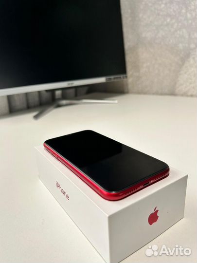 iPhone Xr, 64 ГБ