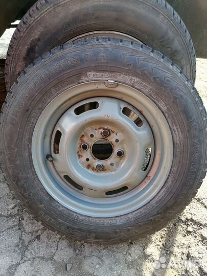 R13 Nokian Tyres Hakkapeliitta 7 155/80, PCD 4x108 DIA 10