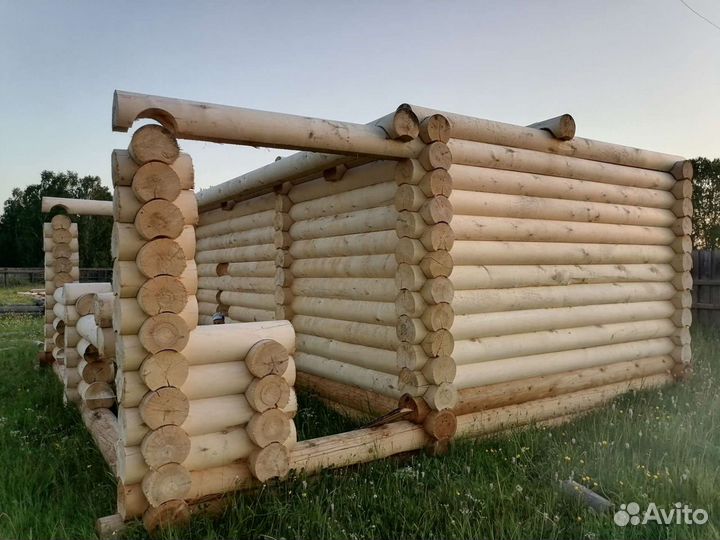 Изготовим срубы из оцилиндрованного бревна