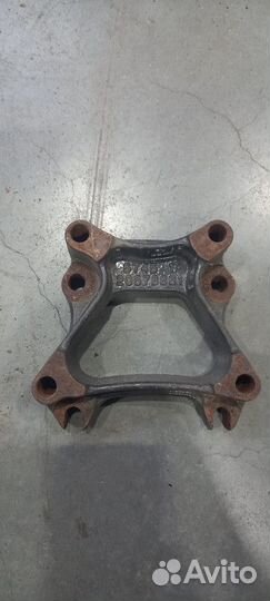 Кронштейн термомуфты