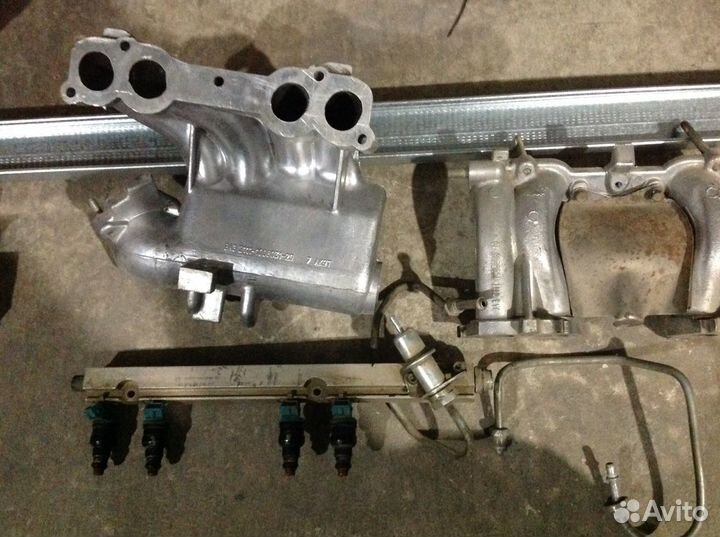 Коллектор впускной в сборе