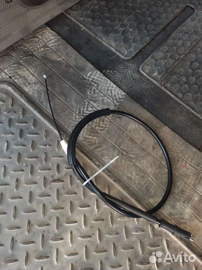 Трос ручника на мерседес 639