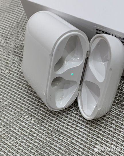 Кейс Case Apple AirPods