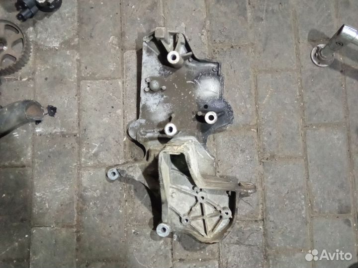 Кронштейн генератора газ Волга 31105 Крайслер