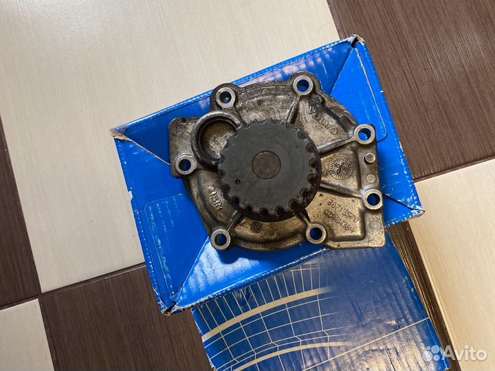 Помпа охлаждения volvo s60