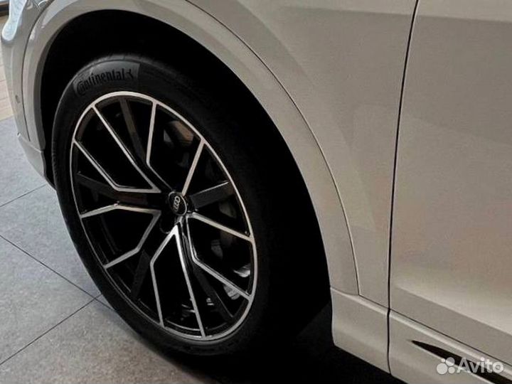 Audi Q8 3.0 AT, 2022