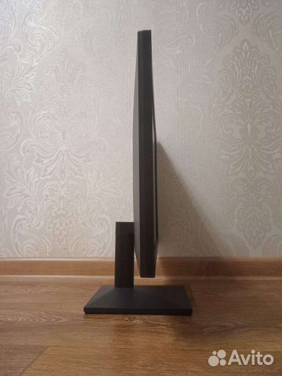 Монитор LG 22