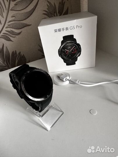 Смарт-часы Honor Watch GS Pro