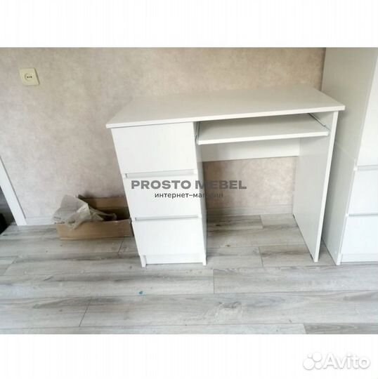 Стол компьютерный новый как Икеа / IKEA