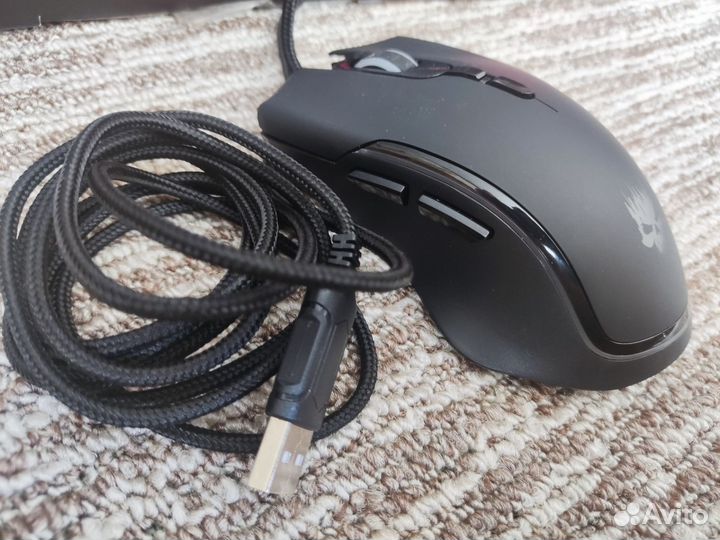 Игровая механическая клавиатура и игровая мышь