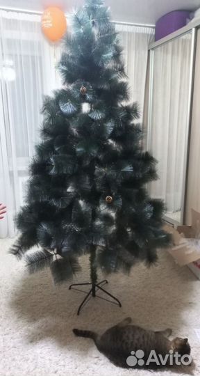 Елка искусственная