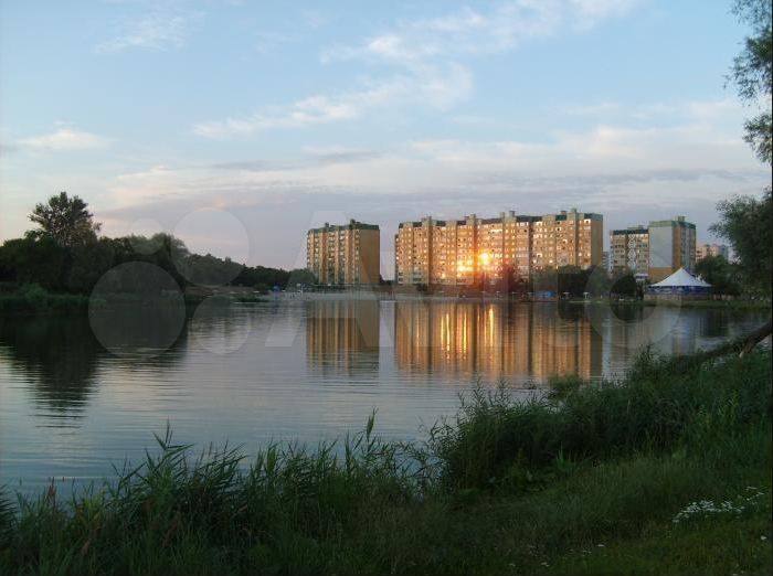 2-к. квартира, 52 м², 9/10 эт.