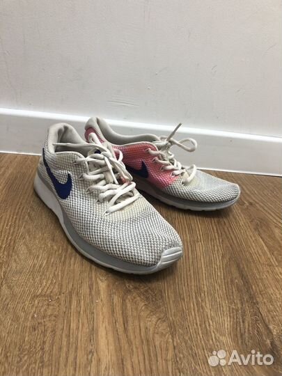 Кроссовки Nike женские 37