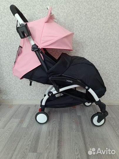 Коляска прогулочная yoya