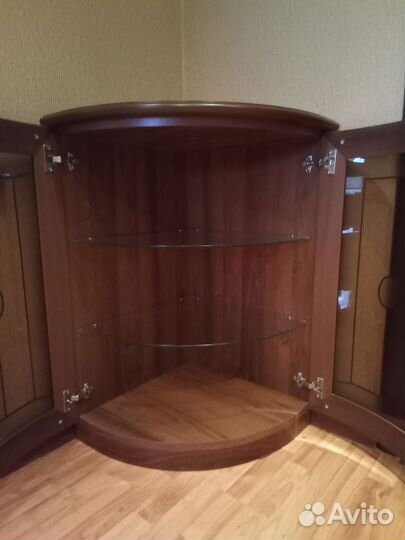 Тумба угловая