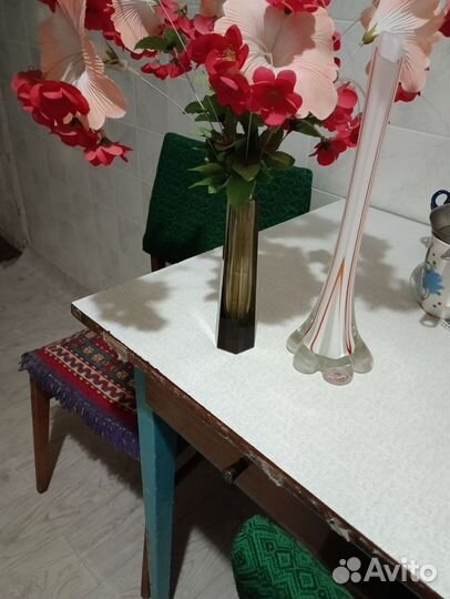 Миниатюрная интерьерная вазочка