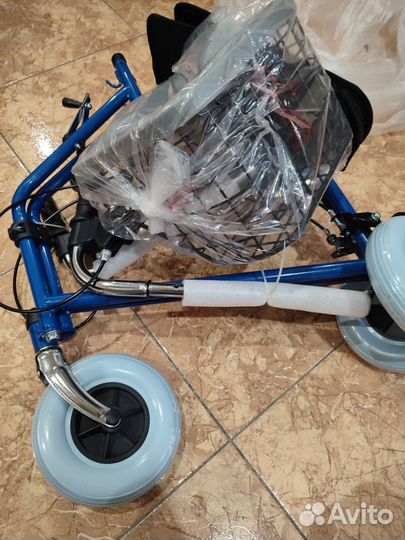 Ходунки для инвалидов на колесах