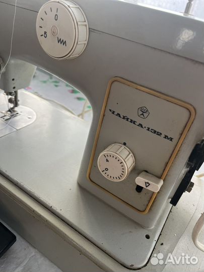Швейная машинка Чайка