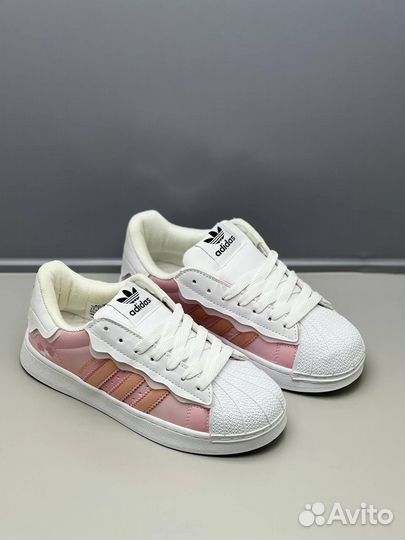 Женские кроссовки Adidas Superstar