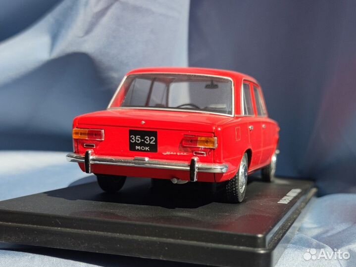 Модель коллекционная ваз жигули лада 1:24 от ашет