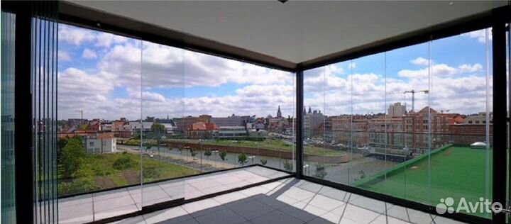 Стеклянная перегородка 