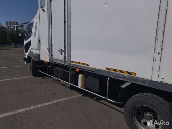 Mitsubishi Fuso Fighter, 2002