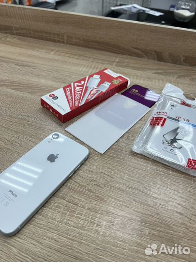 iPhone Xr, 64 ГБ