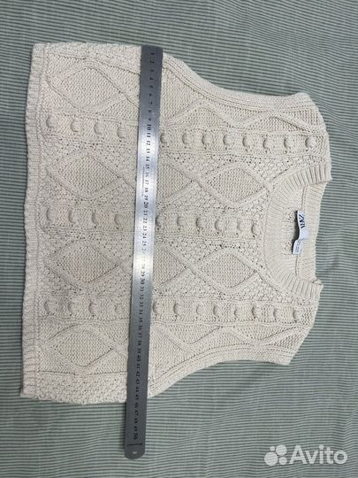 Жилет вязаный женский