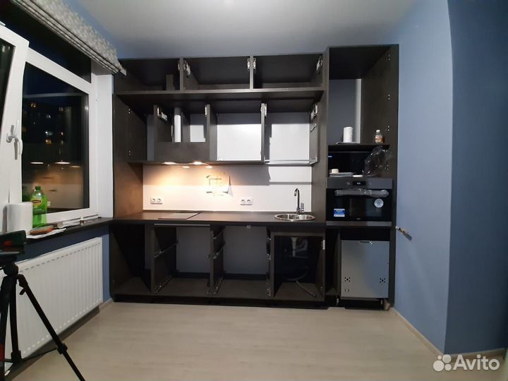 Кухня в потолок