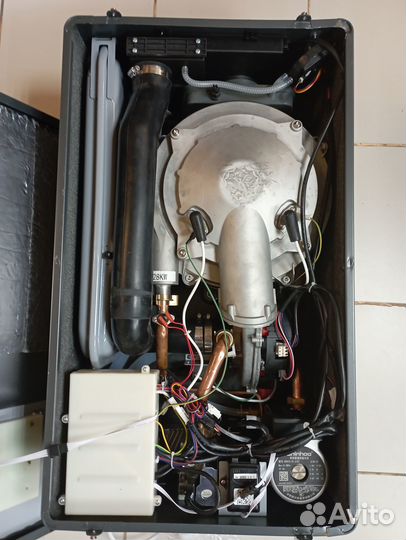 Конденсационный газовый котел 28кВт