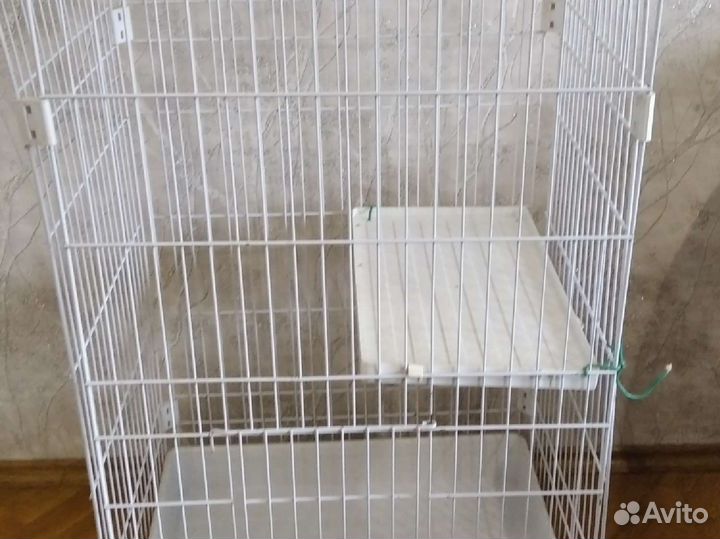 Клетка для животных на колесиках