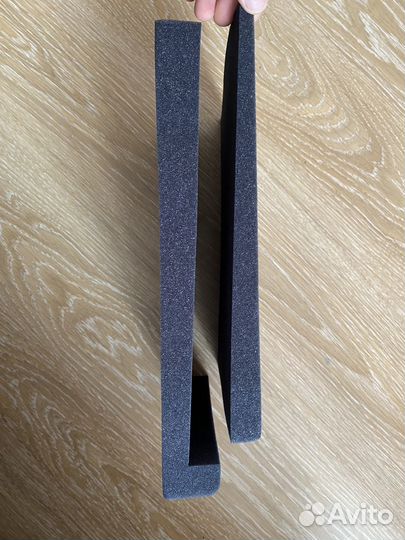 Подставка для студийных мониторов