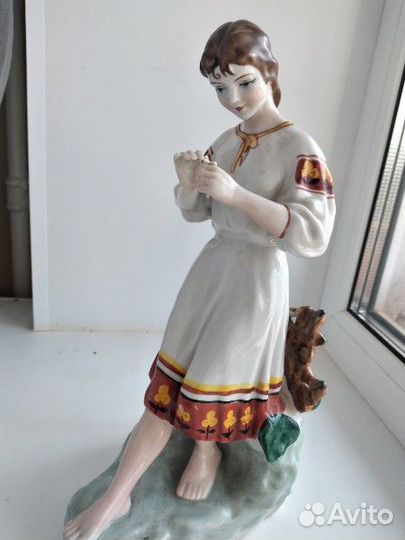 Статуэтка Гадание на ромашке