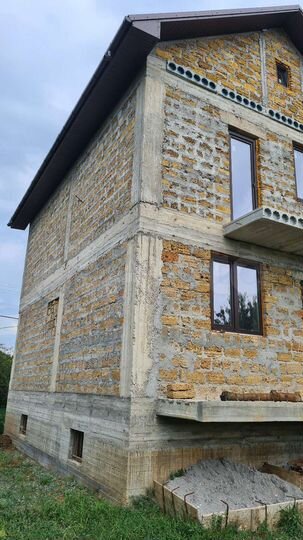 Дом 168 м² на участке 4,7 сот.