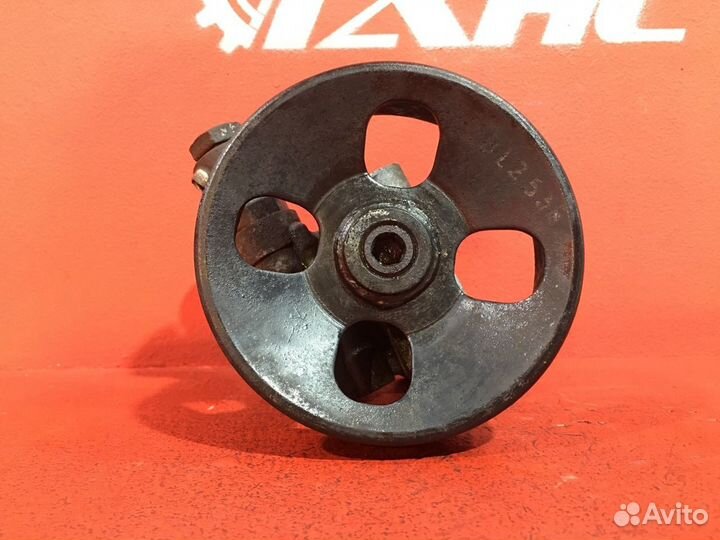 Насос гура Kia Sorento Bl SUV D4CB 2.5L 2497