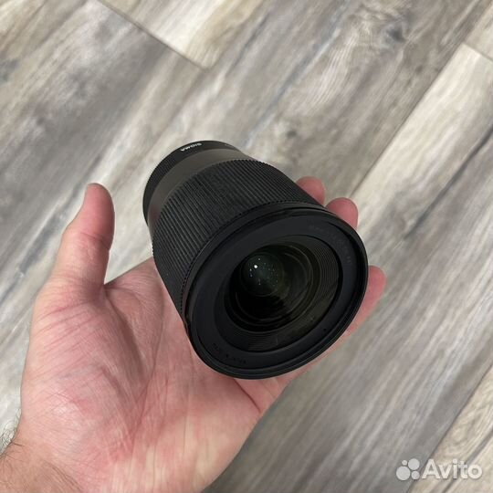 Объектив Sigma 16 mm f1.4 байонет canon efm