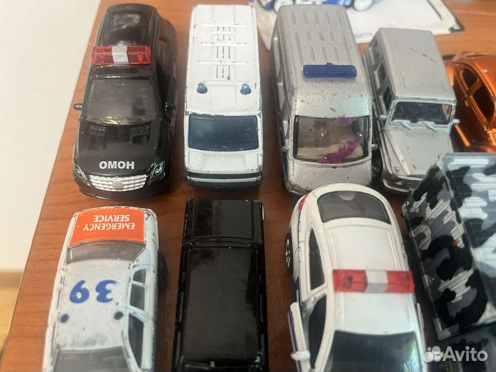 29 машинок лотом в разных состояних по 50 р