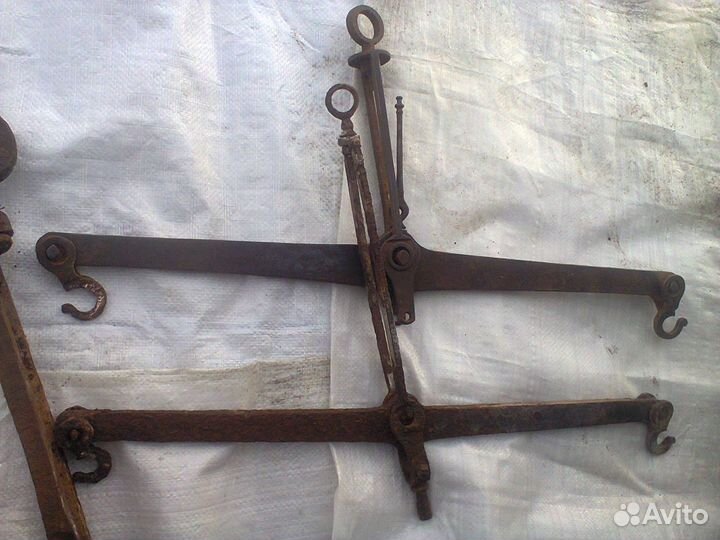 Весы старинные