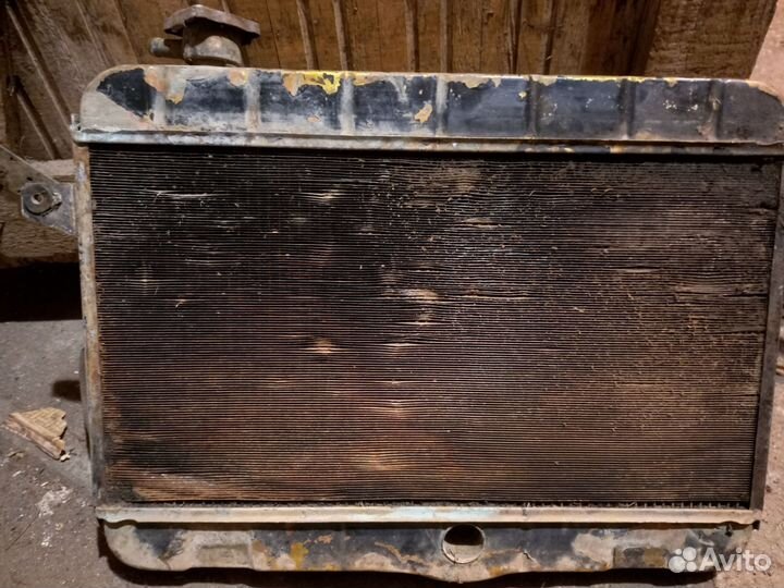 Радиатор охлаждения niva 2121