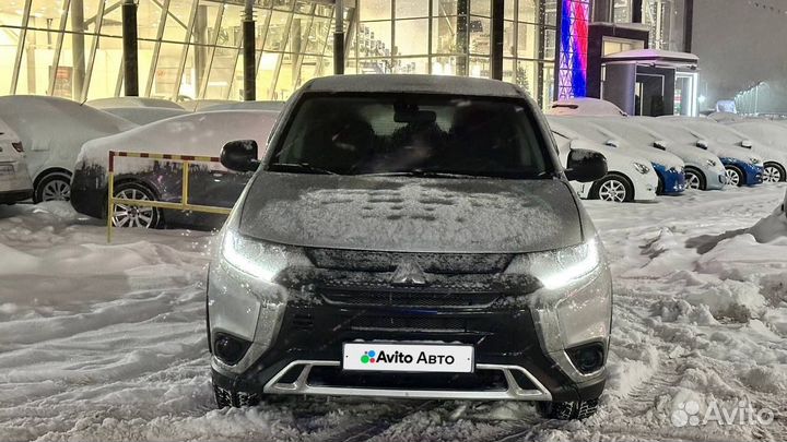 Mitsubishi Outlander 2.0 CVT, 2019, 153 000 км