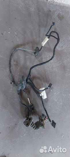 Проводка двери задняя левая на Volkswagen Passat B
