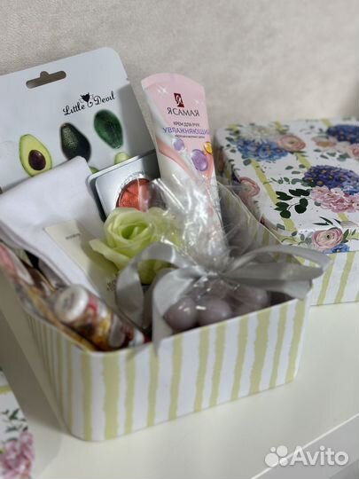 Подарок, подарочный бокс