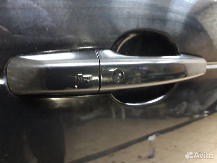 Дверь передняя правая Land Rover Discovery V