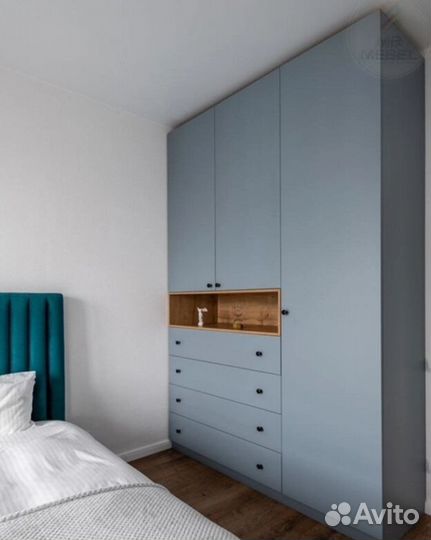 Угловые шкафы