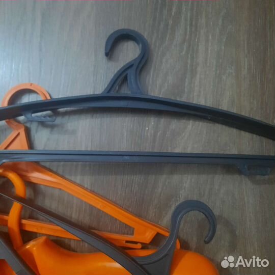 Вешалки плечики