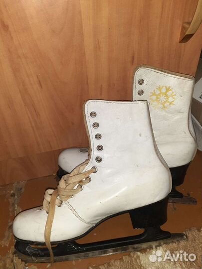 Коньки фигурные
