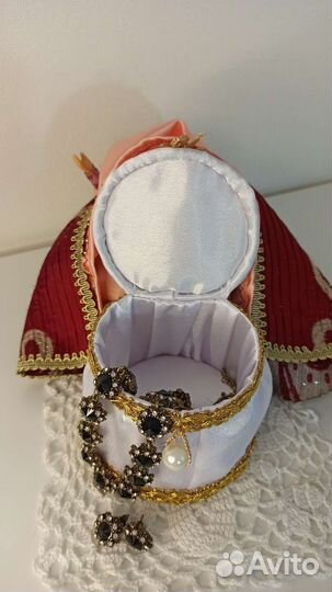 Кукла сувенирная
