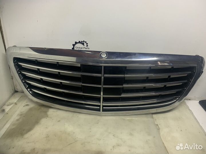 Решетка радиатора mercedes W222